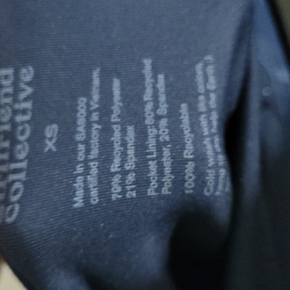 28- EUC XS Girlfriend Collection legging with 2 two pockets - Picture 3 of 5